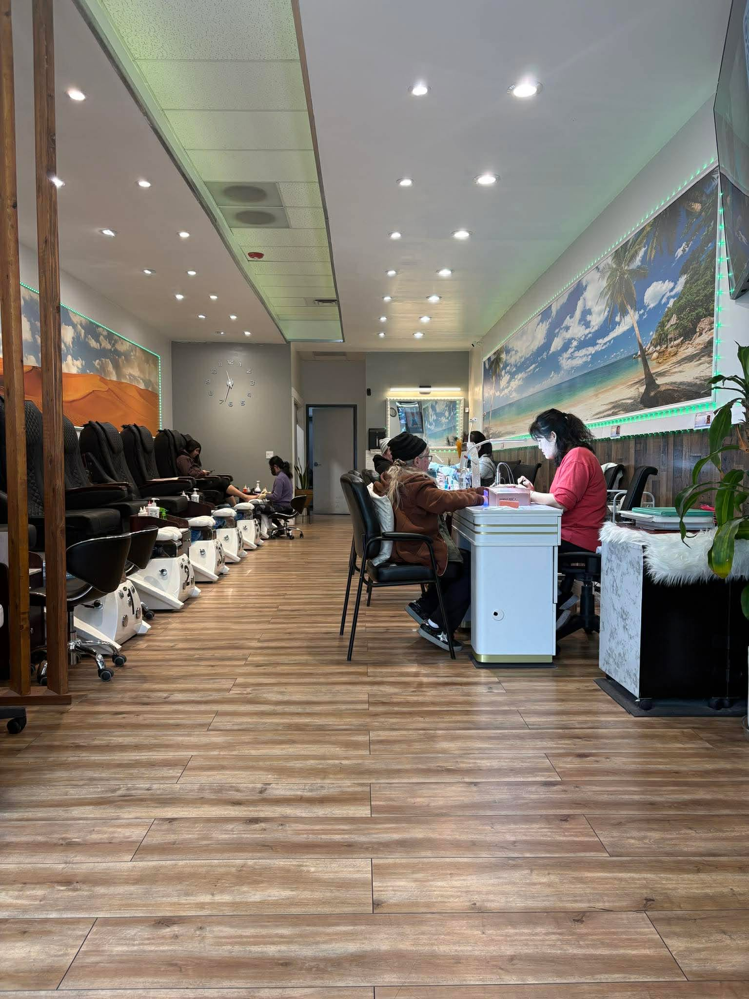 Modern Salon Interior and Spa Chairs at Super Nails